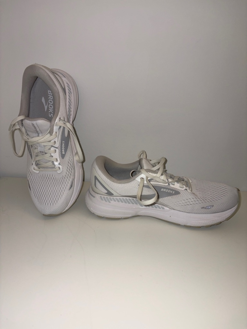 Brooks Adrenaline 23 Women's White Running Sneakers